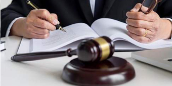 职务刑事犯罪案件律师费多少？