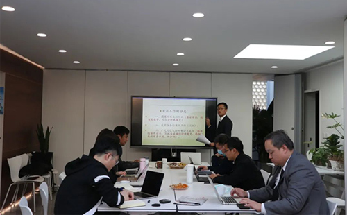 杨海明律师莅临衡宁所“传经送宝”(图1)