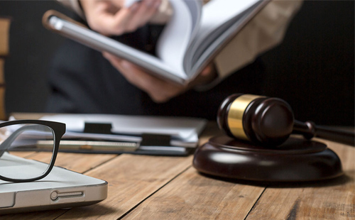 北京刑事诉讼律师费怎么算？(图1)