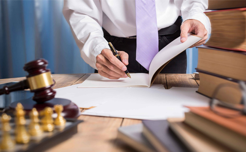 刑事辩护律师什么时候可以行使阅卷权？(图1)