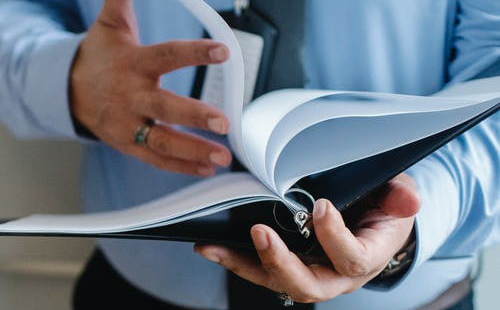 刑事传唤时能否会见律师？有何规定？(图1)